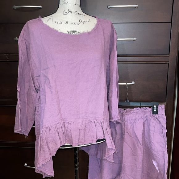 Adorable matching linen set wide leg w/ peplum top in excellent condition - Picture 3 of 7
